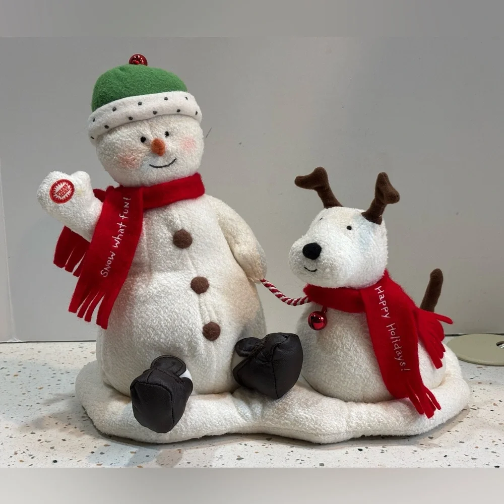Hallmark Jingle Pals‎ Holiday Snowman and Dogs Musical Decor